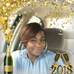 Meet your Posher, Felicia